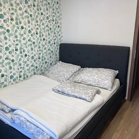Keszthely Apartman 케츨리